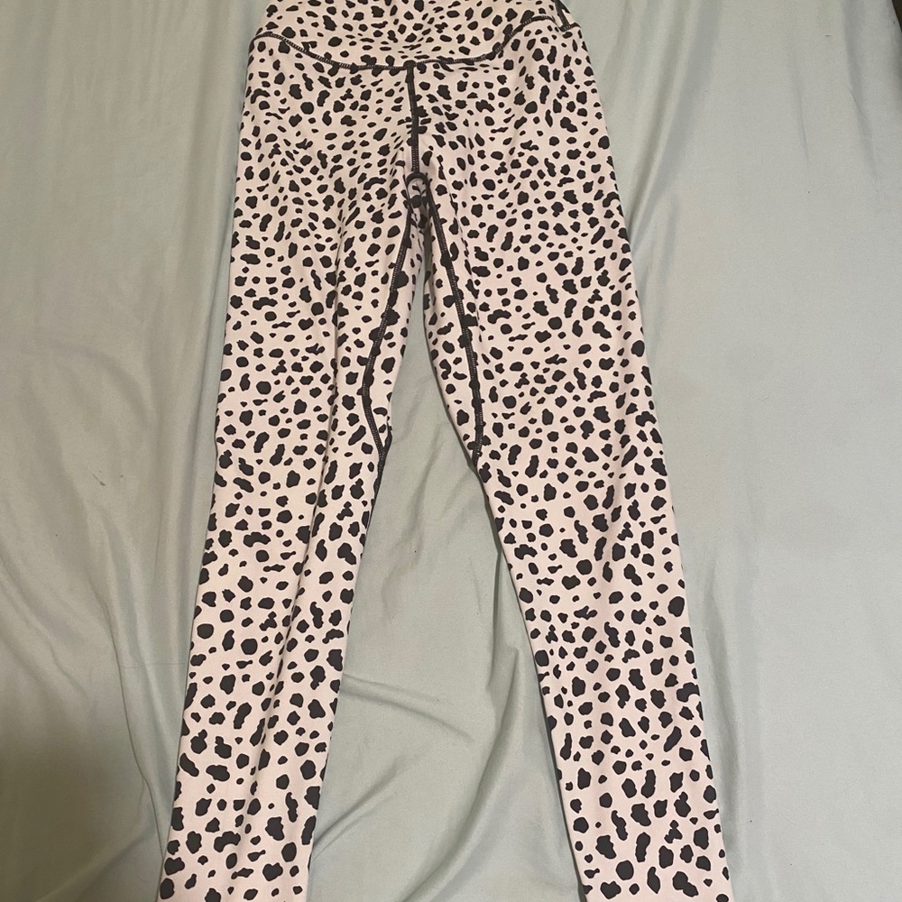 Balance athletica snow leopard leggings